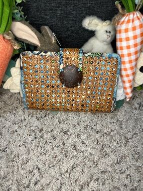 Vera Bradley Tiki Clutch in the Bali Blue pattern